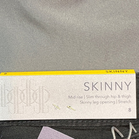 Jennifer Lopez Charcoal/Black Mid-Rise Skinny Jeans Rhinestone Side Stripes NWT - Picture 3 of 12